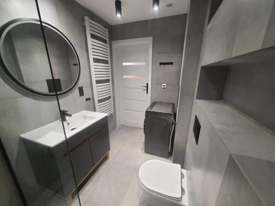 Mieszkanie W Nowoczesnym Halo Apartament W Centrum Wrocław Exteriör bild
