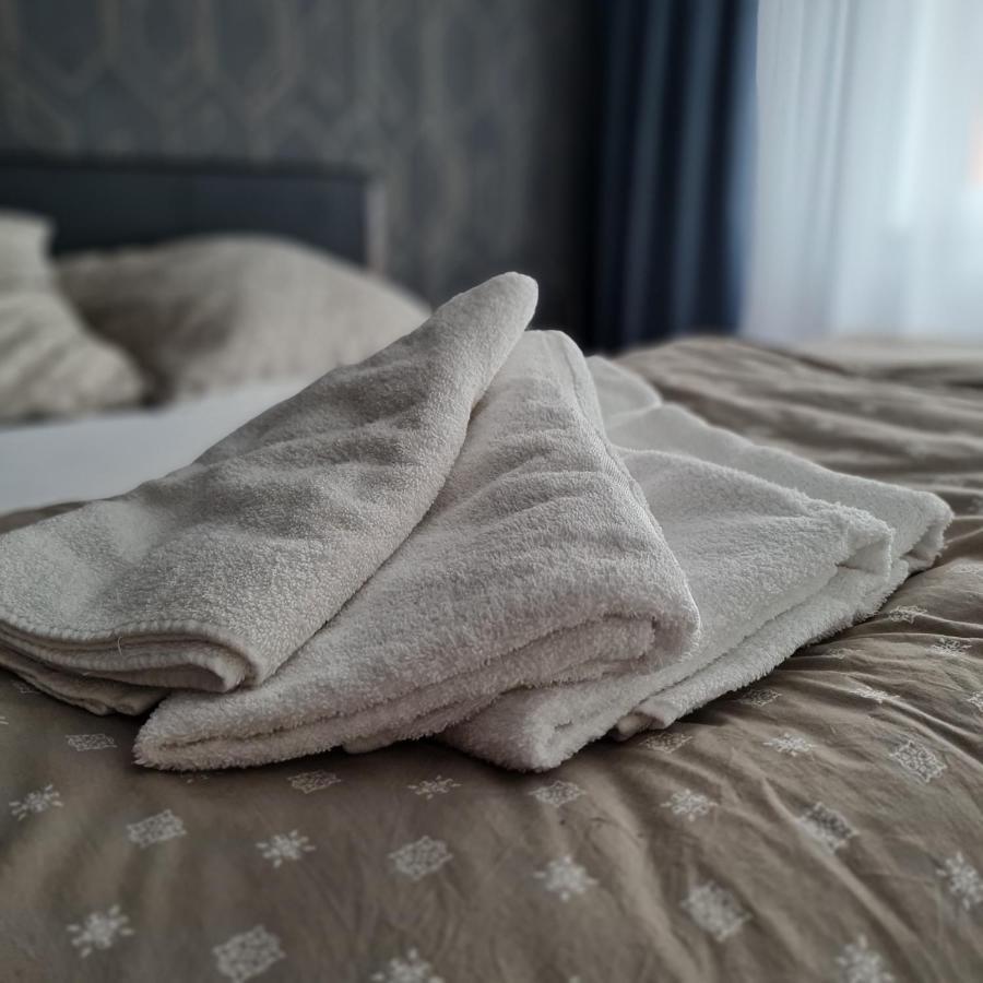 Mieszkanie W Nowoczesnym Halo Apartament W Centrum Wrocław Exteriör bild